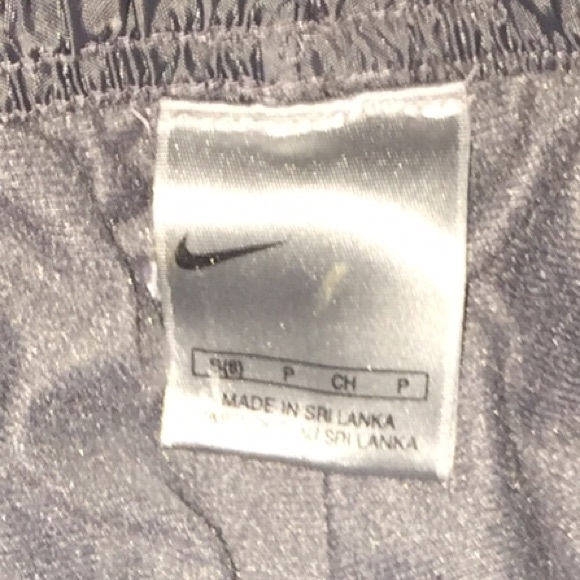 Boys' Nike lined pants...Size S (8) - Picture 3 of 3